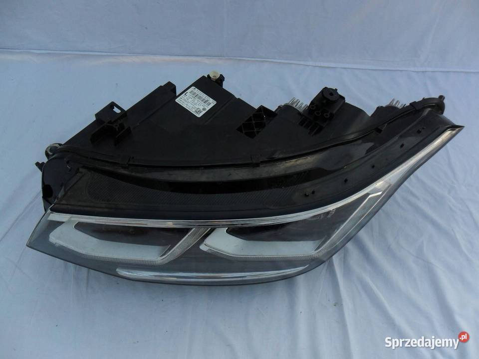 REFLEKTOR PRZÓD STRONA LEWA VOLKSWAGEN TIGUAN wielkopolskie Nowy Tomyśl