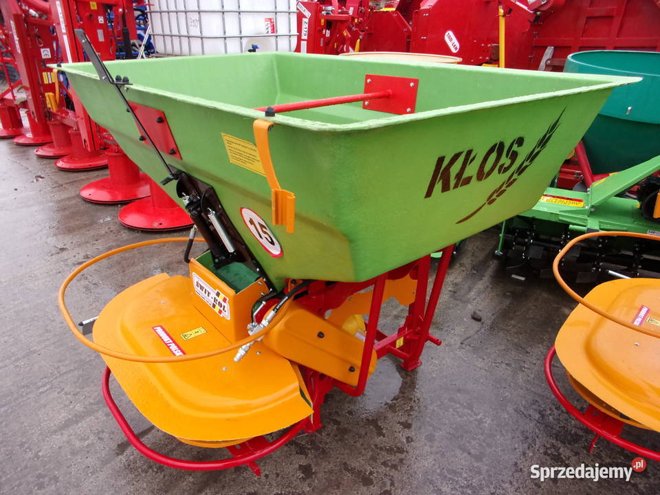 Rozsiewacz wapna i nawozów dwutarczowy KŁOS 800 Opoczno