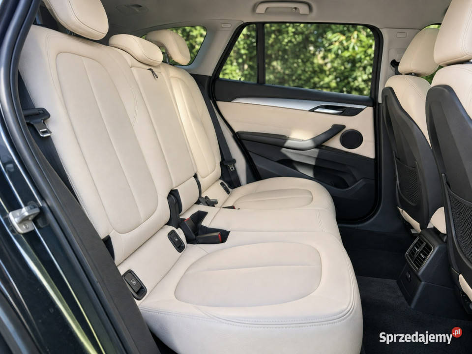 BMW X1 II F48 2015 Sadlno