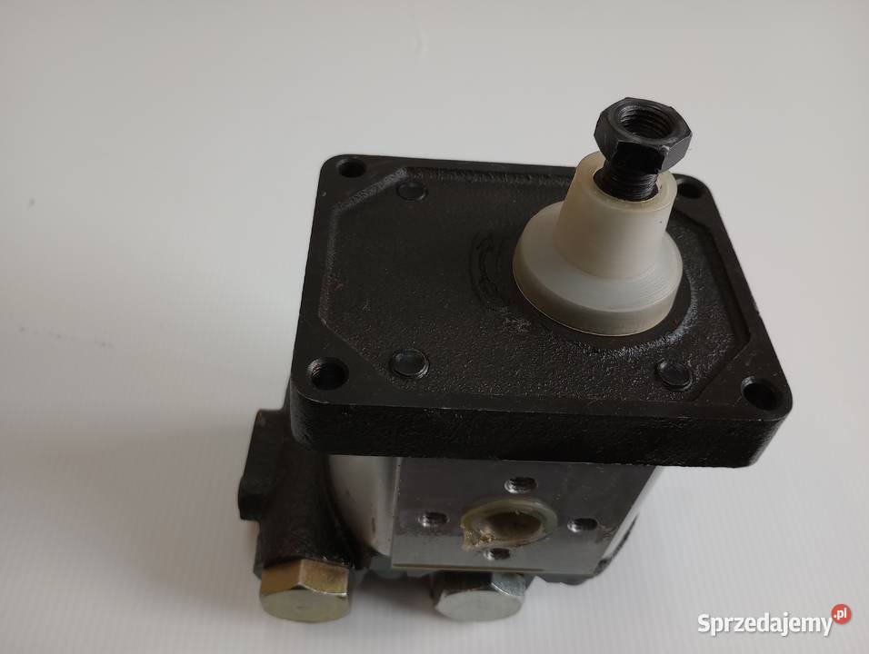 Pompa hydrauliki wspomagania NH 5180275 TLA TM łódzkie