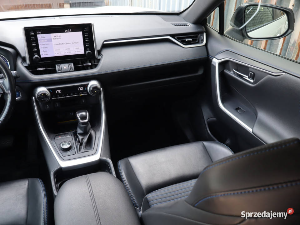 Toyota RAV 4 25 Hybrid światła LED