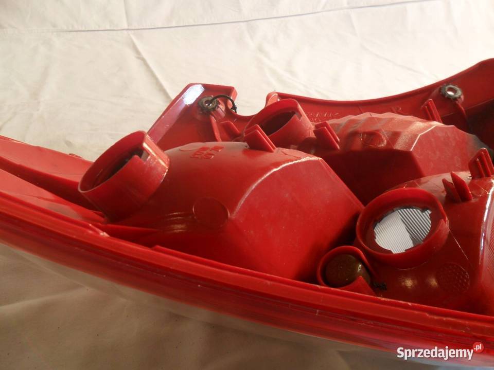 Suzuki Swift MK7 lampa prawa tylna prawy tył Lampy tylne Nowy Tomyśl