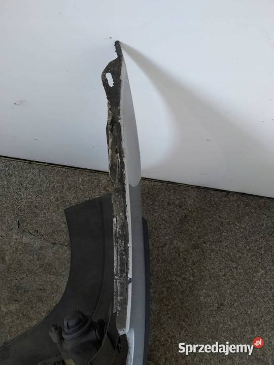 ZDERZAK PRZÓD SREBRNY LEON I Seat Toledo II