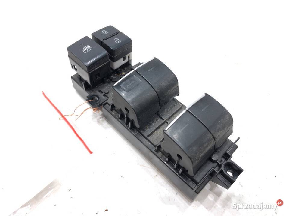 PRZEŁĄCZNIK SZYB TOYOTA COROLLA E21 8404002160