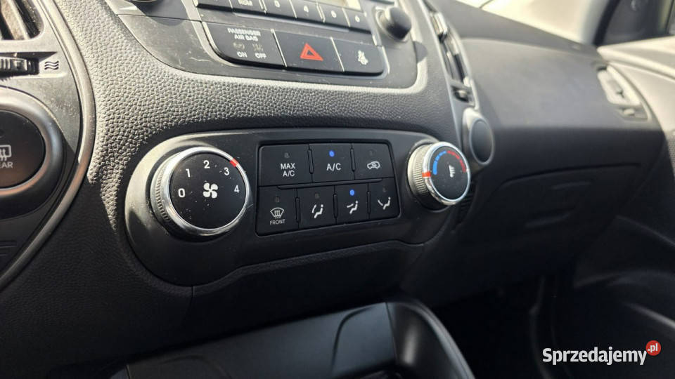 Hyundai ix35 mały przebieg ledy super stan pomorskie sprzedam