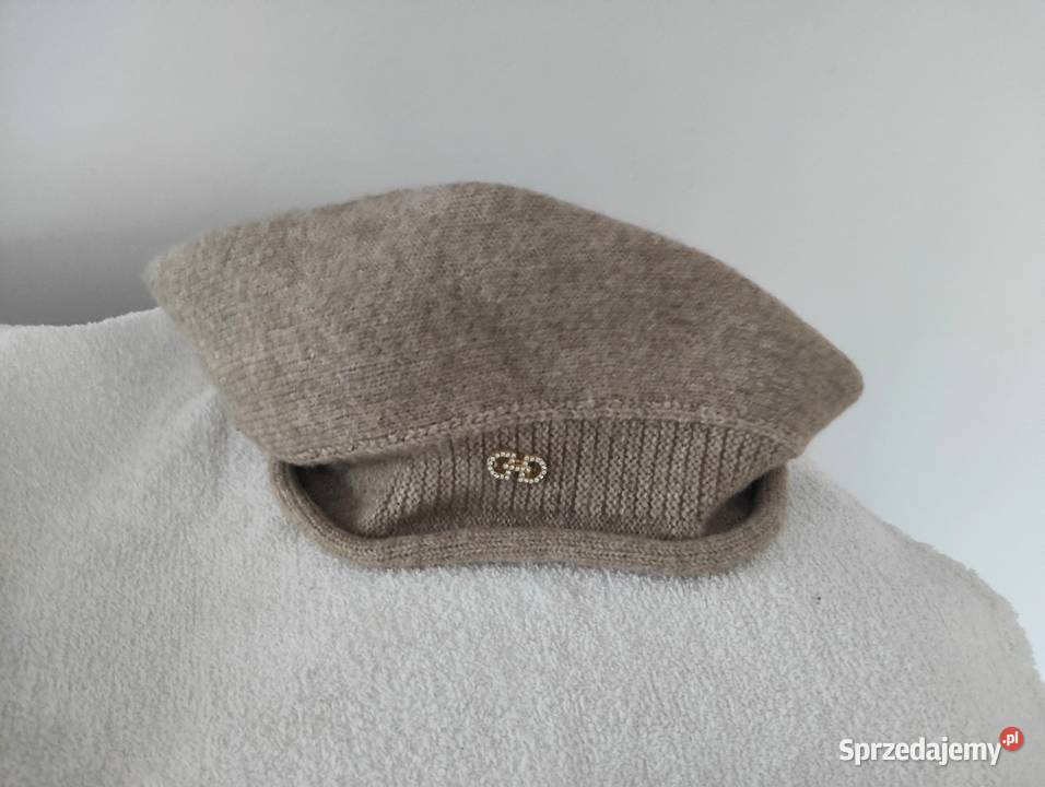 Czapka zimowa beret beżowy nowy Ruciane-Nida sprzedam