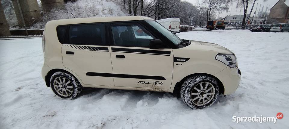 Kia Soul 2010 16 CRDI beżowy Bolesławiec