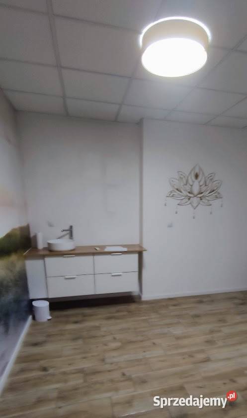 lokal usługowy handlowy witryna parter 50m2 Józefosław sprzedam