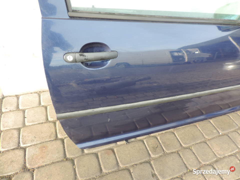 VOLKSWAGEN GOLF IV 3D DRZWI PRAWY PRZÓD LB5N osobowe małopolskie Nowy Sącz