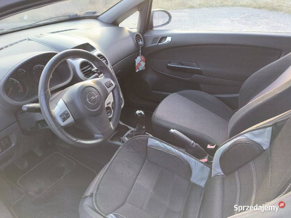 Opel Corsa 12 Benzyna 2010 sprawny zadbany Halinów