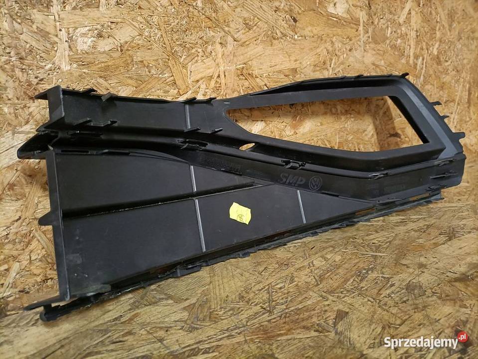 VW PASSAT B8 RLINE KRATKA ZDERZAKA PRAWY PRZÓD osobowe Pleszew