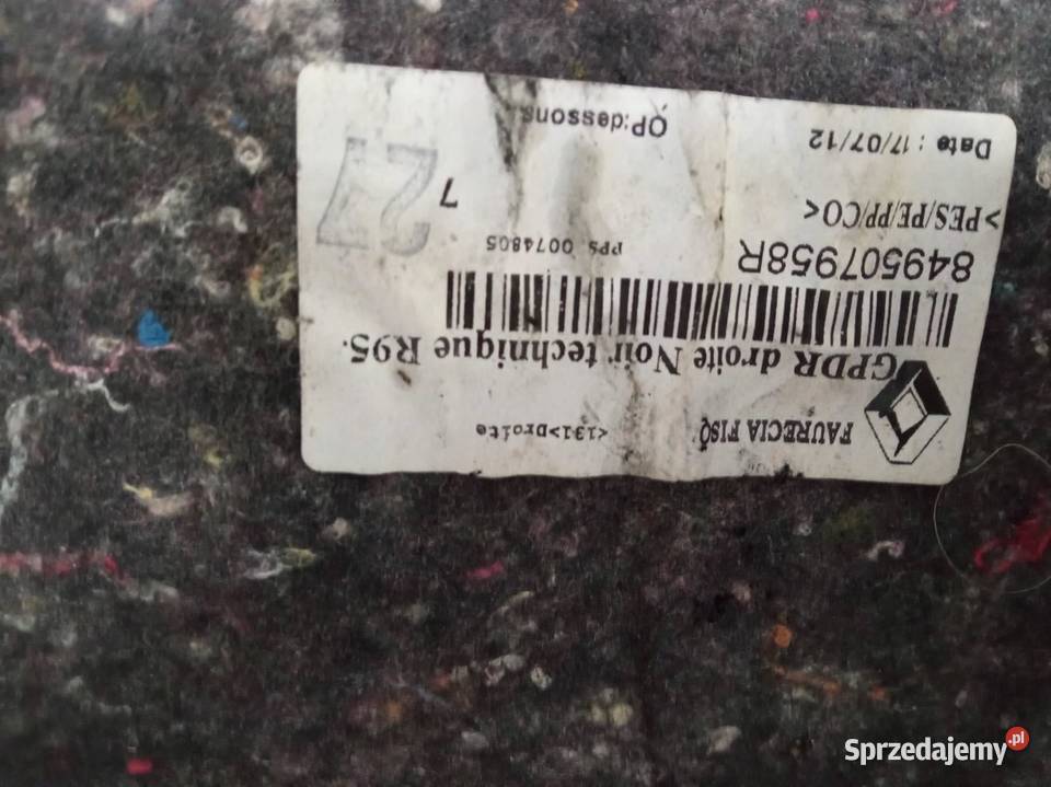 TAPICERKA BOCZEK PRAWY LEWY TYŁ ROLETY BAGAŻNIKA