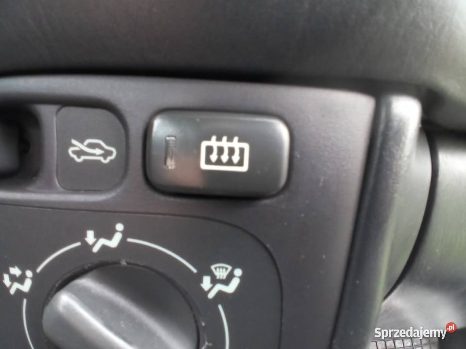 Przycisk podgrzewaniej szyby Corolla E11 Sandomierz