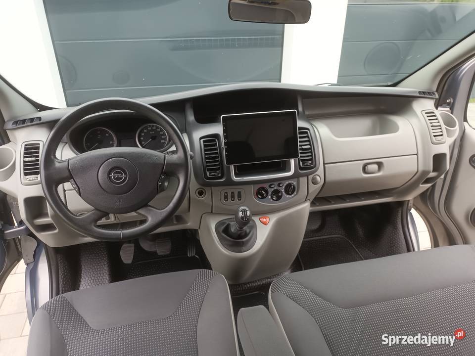 OPEL VIVARO 6 MIEJSC BRYGADOWKA Lamki