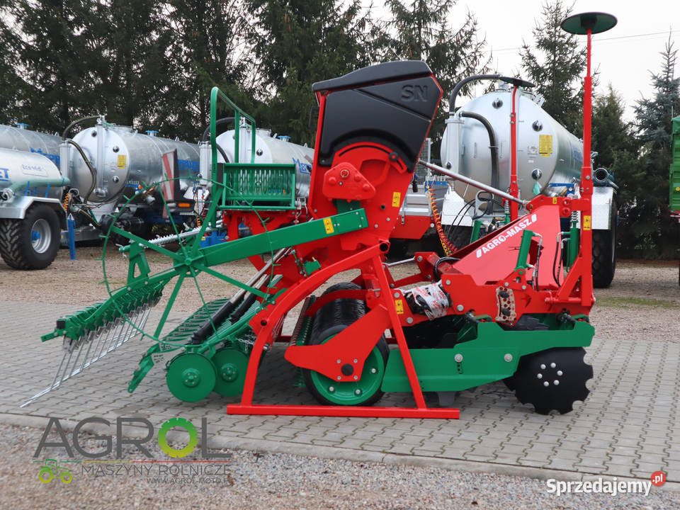 Siewnik zestaw nabudowany SN301 Agro masz brona Wróblewo