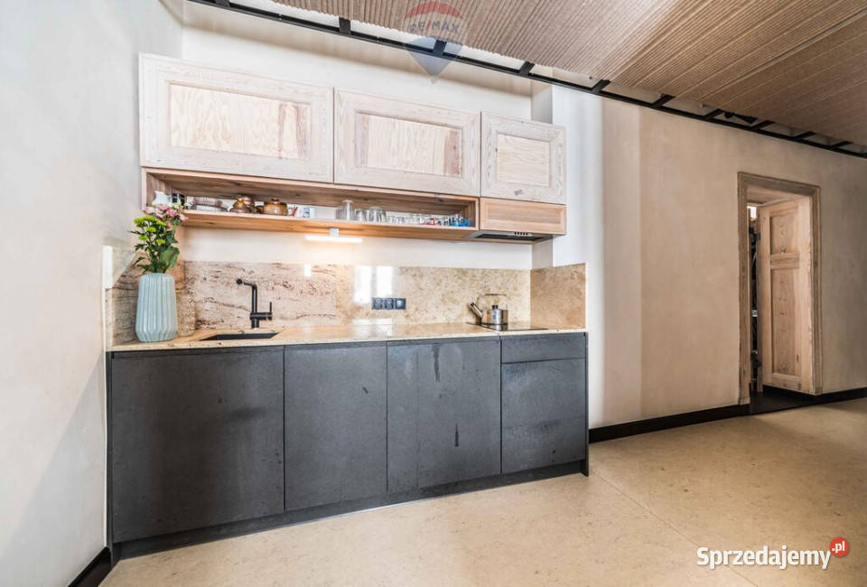 Przestronne mieszkanie biuro kamienica Łazarz Poznań