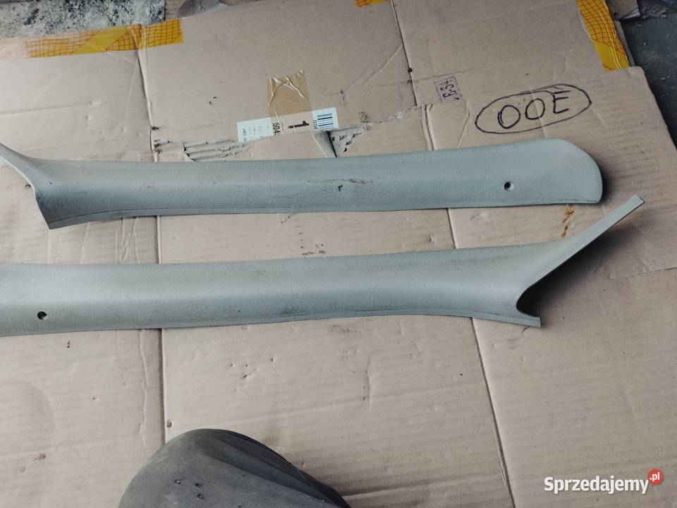 OSŁONA SŁUPKA SZYBY LEWA PRAWA FORD SIERRA Kamień-Kolonia