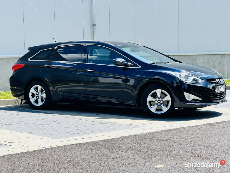 Hyundai i40 Hyundai i40 20 Benzyna 177 2012 5 manualna śląskie Mikołów