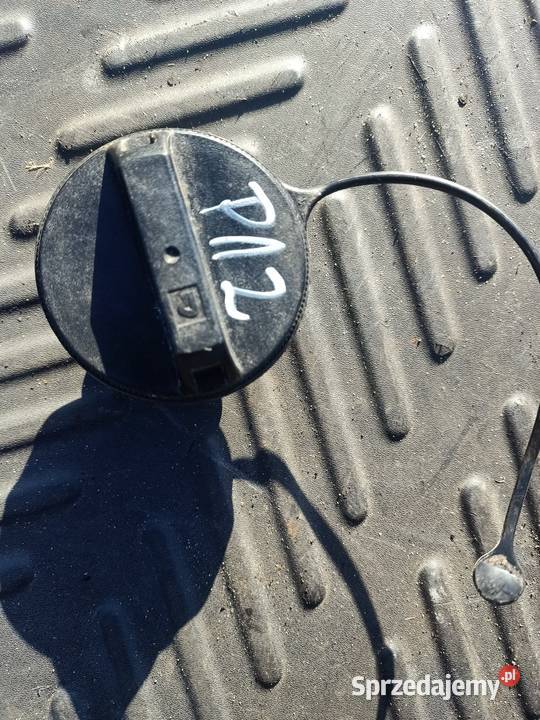 Korek wlewu paliwa nissan primera P12 Szczecin