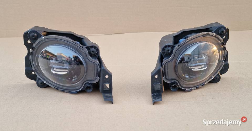 SEAT TARRACO LEON HALOGEN PRAWY LED DRL osobowe Bieleń