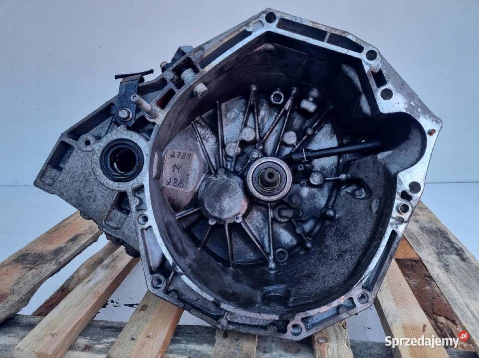 SKRZYNIA BIEGÓW Renault Megane III 16 16V Rudka