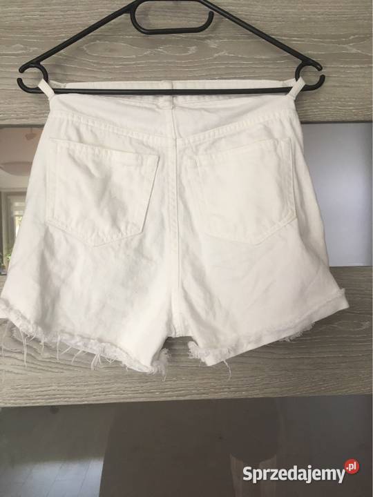 Bik Bok białe jeansowe szorty z przetarciami XS