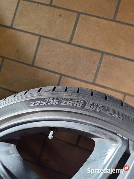 Alufelgi 19 Passat C3 dwie opony sprzedam