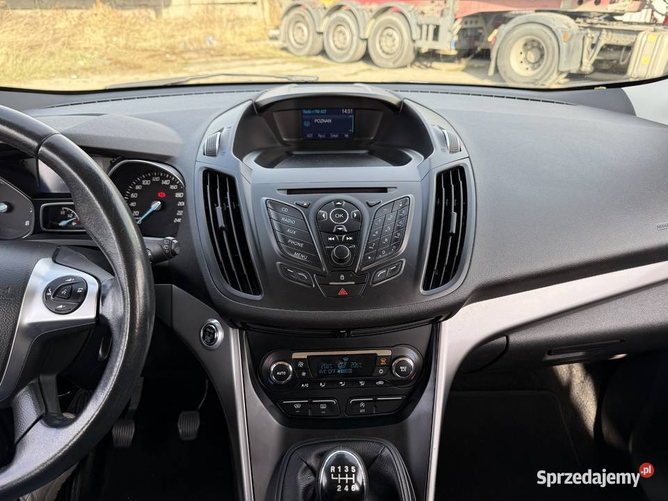 Ford Kuga 15 BENZYNA Klimatronik Tempomat przyciemniane szyby Konin sprzedam