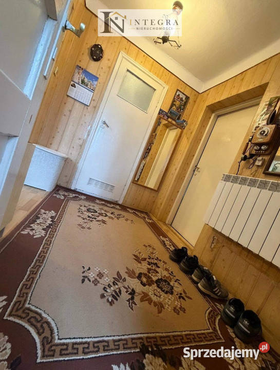 Dębica dom 90 m na dużej działce 1265a metalowe