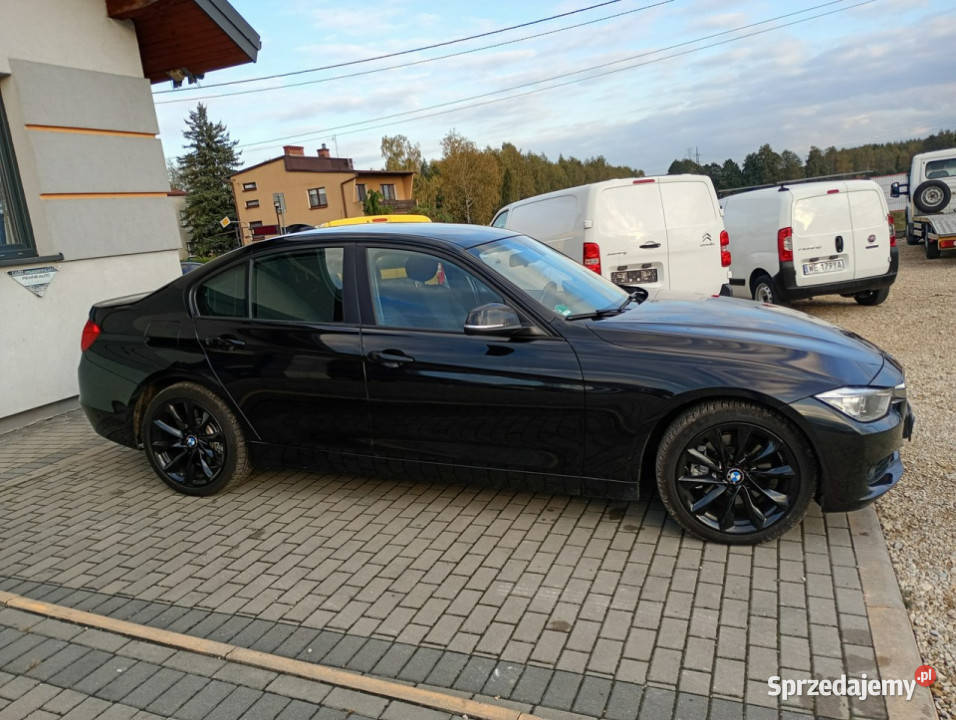 BMW 330 BMW 330D xDrive ładny stan 4x4 sedan F30 Chełm Śląski