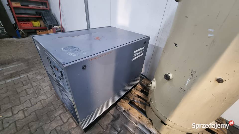 SPRĘŻARKA ŚRUBOWA WYCISZONA ATLAS COPCO GA11 Karsin