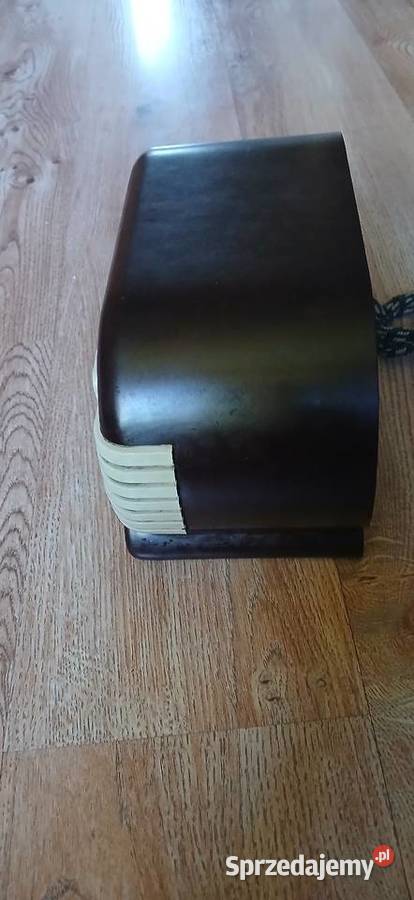 Radio lampowe firmy Tesla Kraków