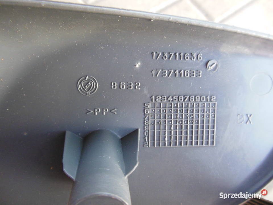 173711633 OSŁONA FOTELA PRAWEGO FIAT BRAVO BRAVA osobowe śląskie Kozy sprzedam