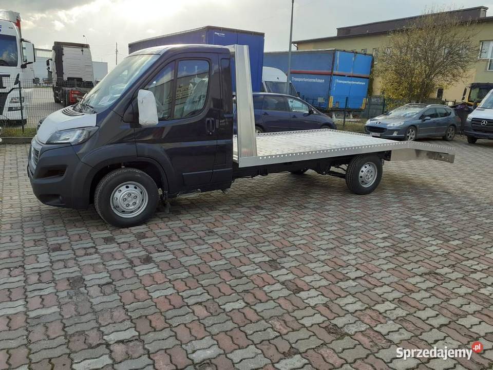 Autolaweta Laweta Najazd Pomoc Drogowa Platforma Kielce