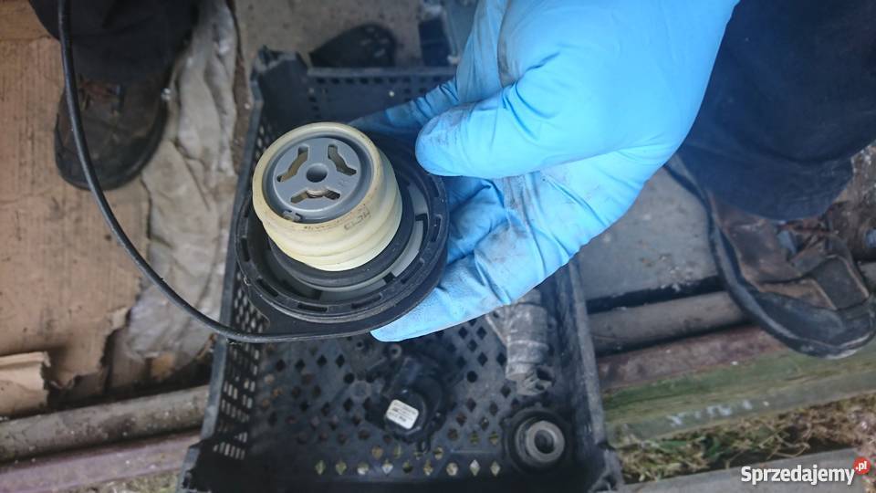 Ford Mondeo 2001 MK3 korek wlewu paliwa osobowe Chmielnik sprzedam