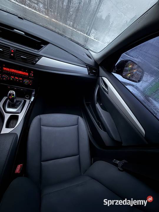 BMW X1 20 BENZYNA SDRIVE 28i Automat 245