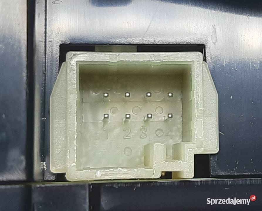 LAMPKA OŚWIETLENIE KABINY MERCEDES W205 C350 Mielęcin