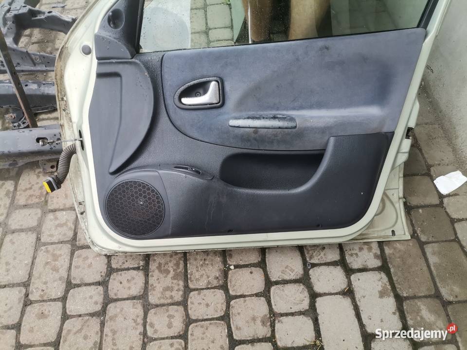 DRZWI PRAWY PRZÓD RENAULT MEGANE 1 FL HB MV931 Rok produkcji 2002 Drzwi Nowy Sącz