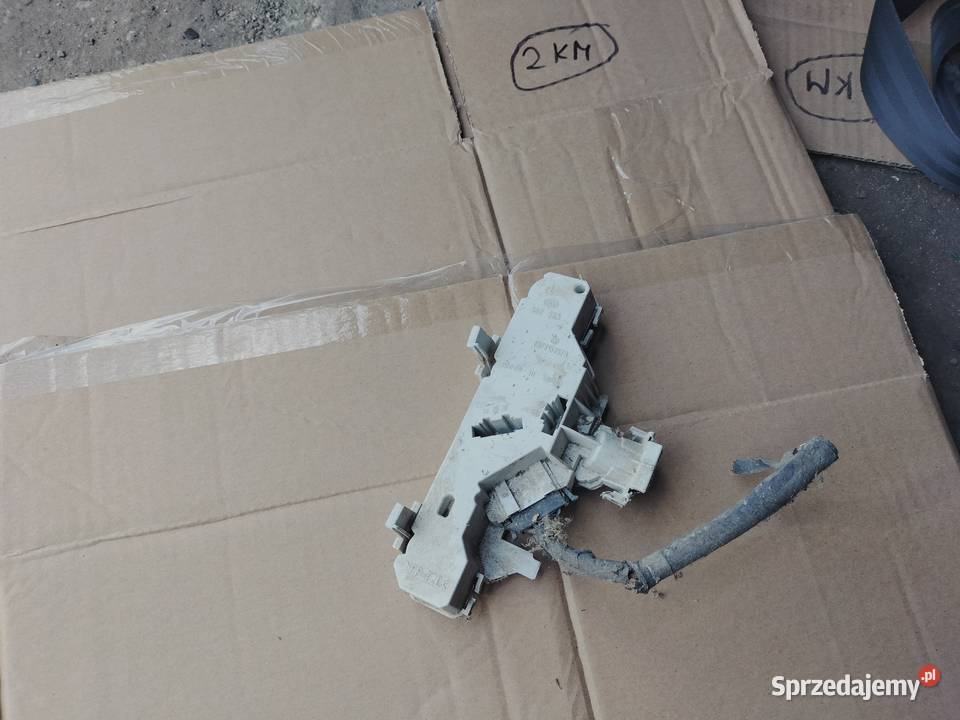 WKŁAD LAMPY TYŁ LEWY TYLNEJ LEWEJ VW POLO osobowe