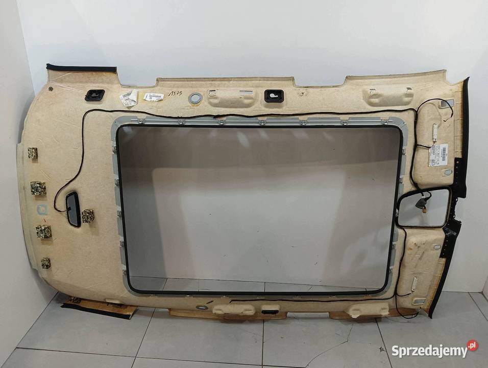 PODSUFITKA CZARNA PANORAMA WYSTRZELONA 4M Audi