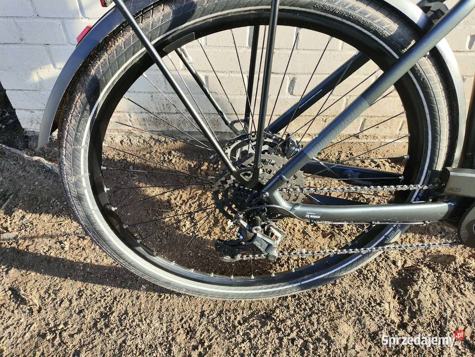 idealny elektryczny CUBE Touring Hybrid 2024 Wrocław