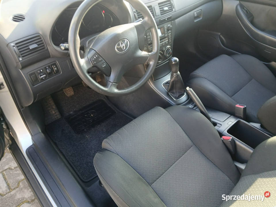 Toyota Avensis 18i LIFT klima NAVI czujniki stan Avensis Gryfino
