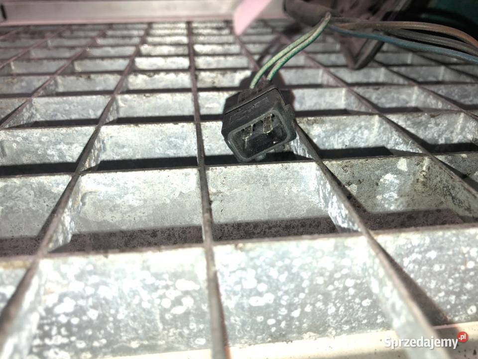 LUSTERKO PRAWE ELEKTRYCZNE VW TRANSPORTER T4