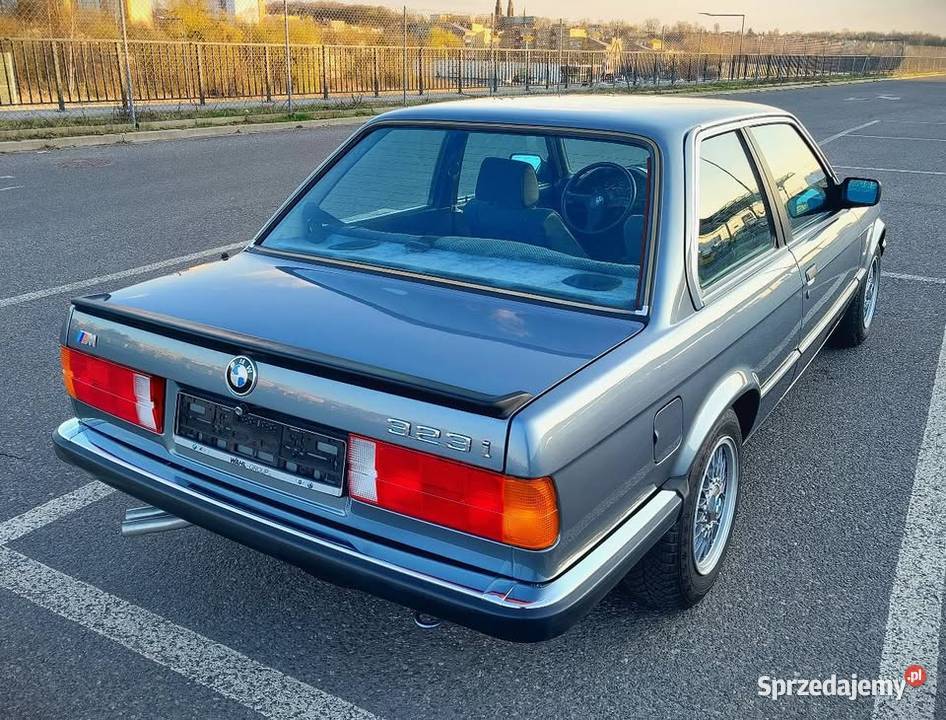 BMW E30 SPOILER KLAPY TYŁ E30 IS GERMAN STYLE Otwock sprzedam