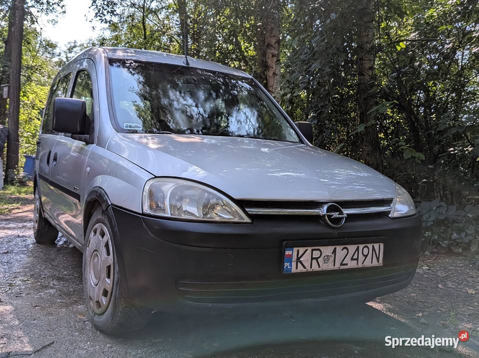Opel Combo 17 diesel 2004 diesel Wola Batorska sprzedam