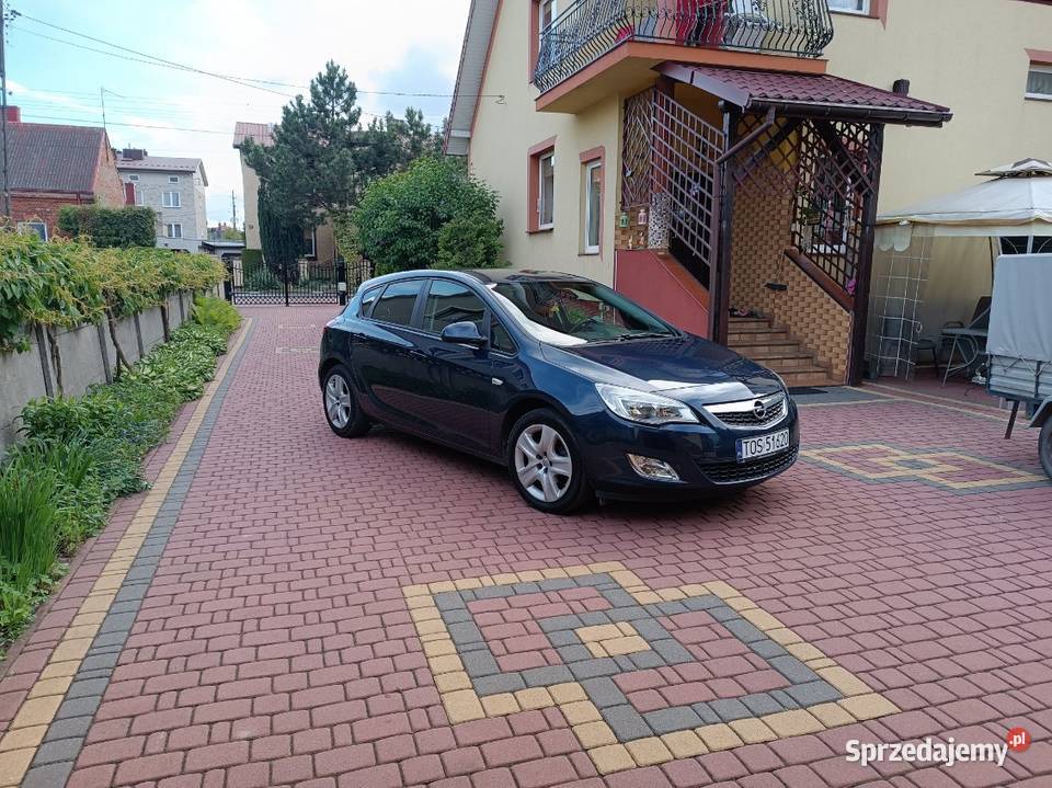 Opel Astra J 2011 Astra Ostrowiec Świętokrzyski