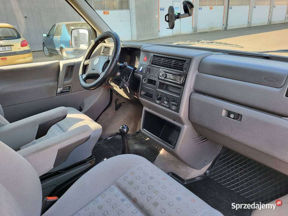 Volkswagen Caravelle 25 TDI Jasło