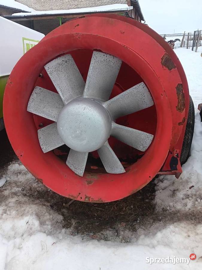 Opryskiwaczwózek z beczką1000l herbicyd Kraśnik