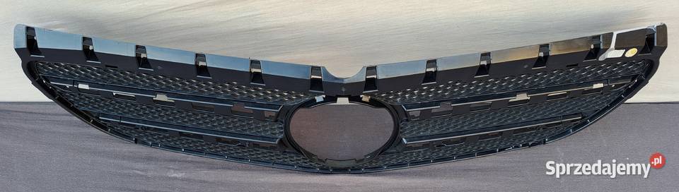 Grill atrapa zderzaka przód Mercedes BKlasa W246 Mielęcin