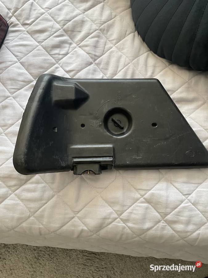 Lampa Hella tył Mercedes w124 c124 oryginalna Bydgoszcz